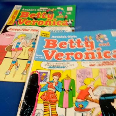 LOT 104 TWO VINTAGE BETTY AND VERONICA COMIC BOOKS