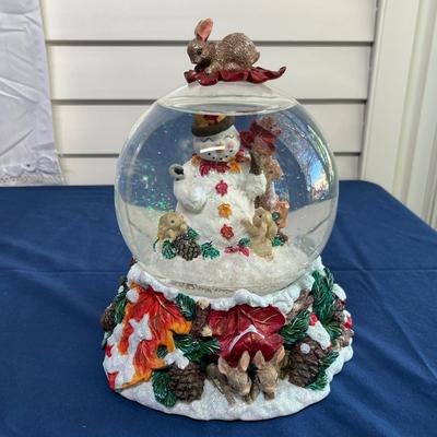 Snowman snow globe
