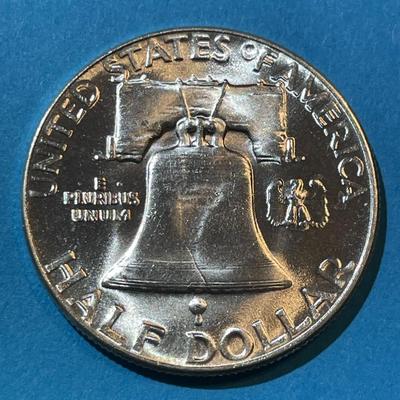1954-P CHOICE BU FULL BELL LINES FRANKLIN SILVER HALF DOLLAR AS PICTURED.