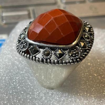 Vintage Sterling Silver Large Carnelian Stone Ring Size 7-3/4 in Good Preowned Condition.