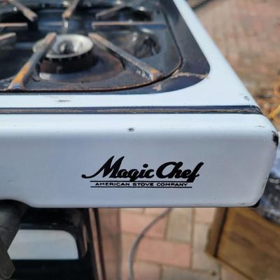 Vintage Magic Chef range smaller