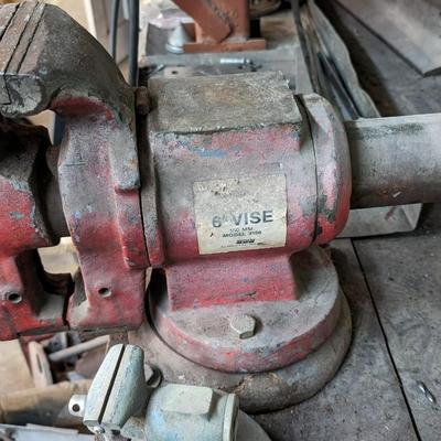 Bench Vise