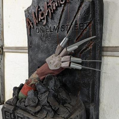 1997 Illusive Concepts Freddy Krueger Headstone