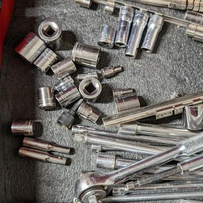 SAE and Metric Sockets