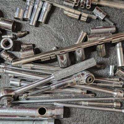 SAE and Metric Sockets
