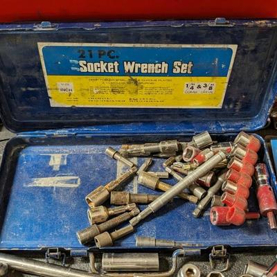 SAE and Metric Sockets