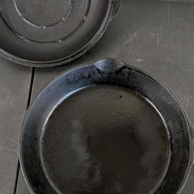 Wagner Ware Sidney O 1058 Lidded Skillet