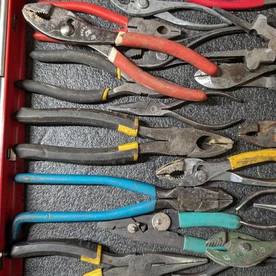 Varied Pliers
