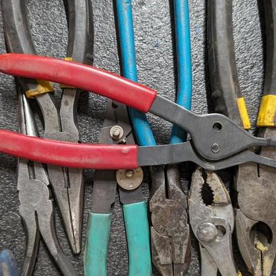 Varied Pliers