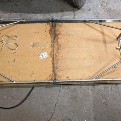 Folding Banquet Style Table