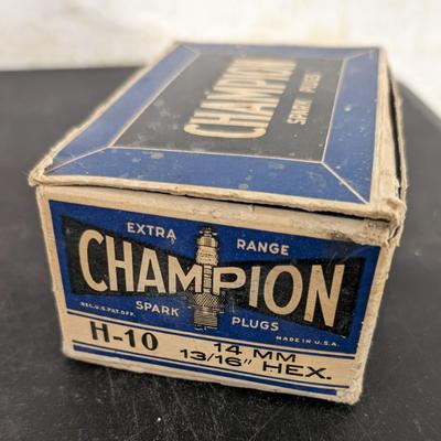 Vintage Packard Wiring Cable and Champion H-10 14mm Spark Plugs