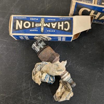 Vintage Packard Wiring Cable and Champion H-10 14mm Spark Plugs