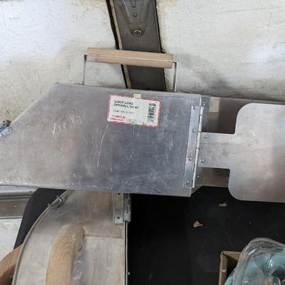 Drywall and Carpentry Tools