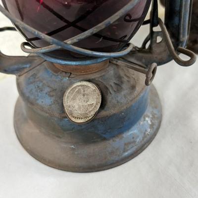 Dietz Little Wizard and Monarch Lanterns