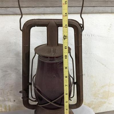 Dietz Little Wizard and Monarch Lanterns