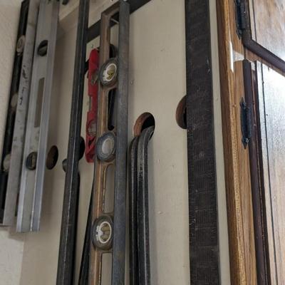 Levels and Crowbars