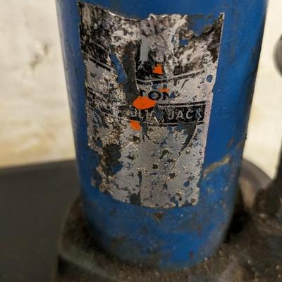 Boot and Car Jacks