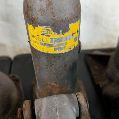 Boot and Car Jacks