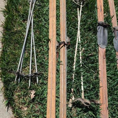 Vintage Wood Skis