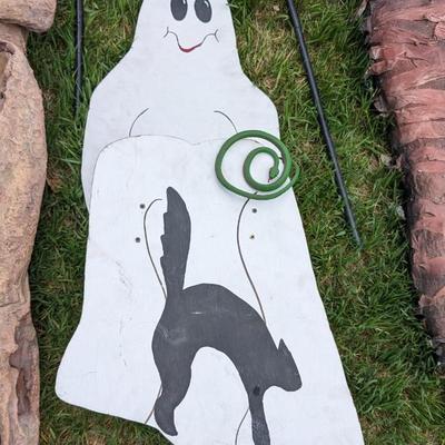 Oversized Halloween Decorations