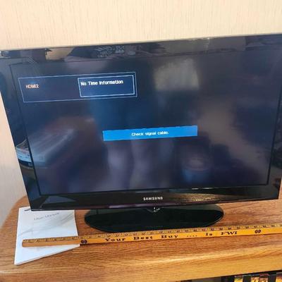 32 inch TV, DVD/VHS player, Panasonic cd Stereo system and Bullmania Classics VHS set