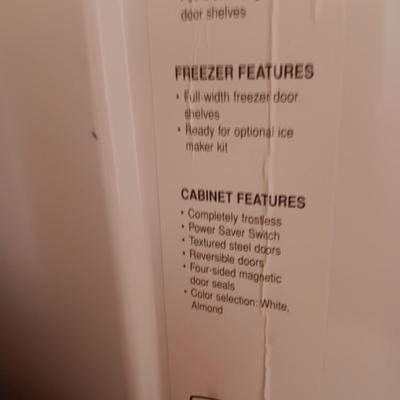 WHITE WESTINGHOUSE FROST FREE GARAGE REFRIGERATOR