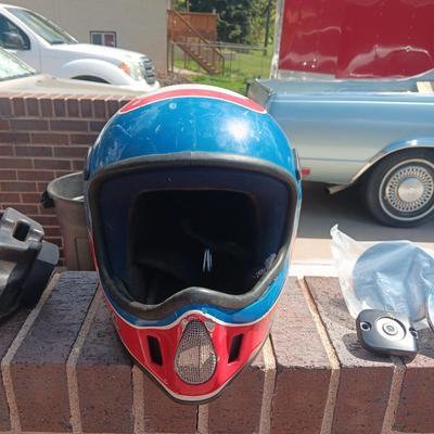BELL MOTO 4 HELMET, SIDE MIRRORS, HARLEY DAVIDSON SPARK PLUGS
