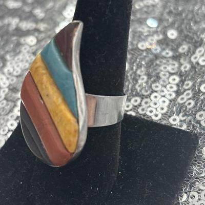 Multicolored teardrop adjustable ring