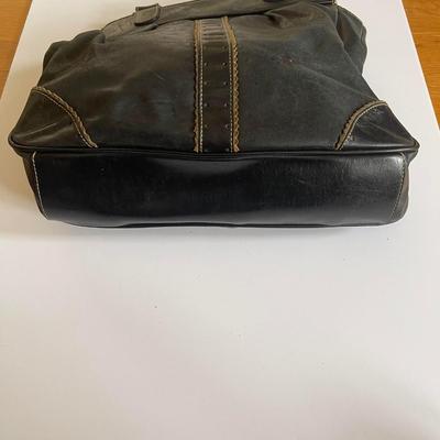 Kenneth Cole Reaction Black Leather Shoulder Bag