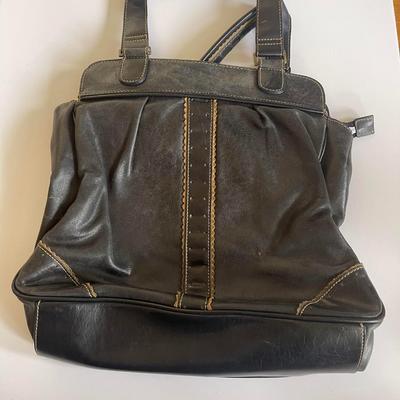 Kenneth Cole Reaction Black Leather Shoulder Bag