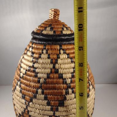 Hand Crafted Zulu Basket with Diamond Design