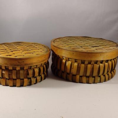 Pair of Nesting Baskets with Lids