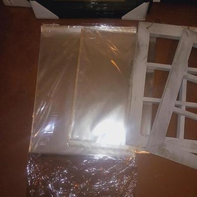 PICTURES, FRAMES AND CLEAR PROTECTIVE SLEEVES