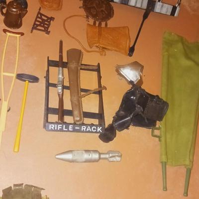 GI JOE ARMY JEEP 7000 WITH TRAILER AND GI JOE ACCESSORIES