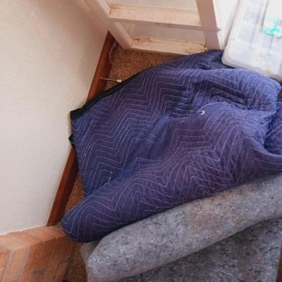 DRAWER ORGANIZER, HARDWARE, SHELF BASKETS AND 2 MOVING BLANKETS