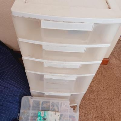 DRAWER ORGANIZER, HARDWARE, SHELF BASKETS AND 2 MOVING BLANKETS