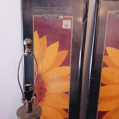 12 X 36 FRAMES AND MATCHING TABLE LAMPS PLUS 2 THROW RUGS