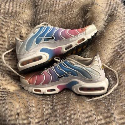 Nike Air Max color Burst rainbow size 6