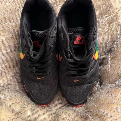 Nike Air Max Rainbow size 6