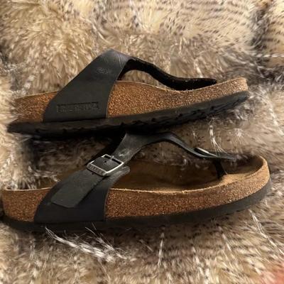 Birkenstock leather tan size 6