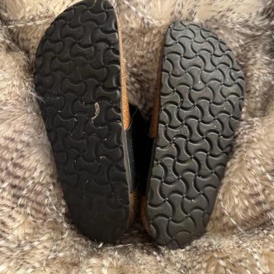 Birkenstock leather tan size 6