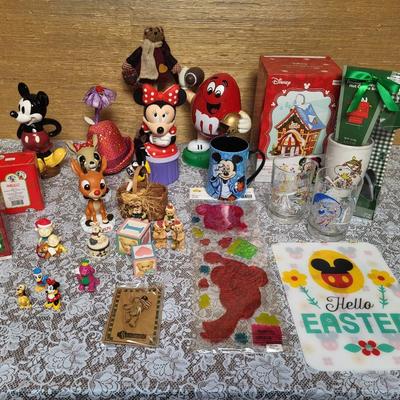 MICKEY MINNIE AND FRIENDS
