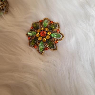 VINTAGE COSTUME JEWELRY