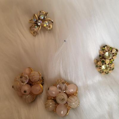 VINTAGE COSTUME JEWELRY