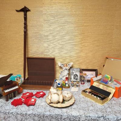WOODEN DOLPHIN HANDLE CANE, PIANO NIGHT LIGHT, CRAFT KITS AND MORE