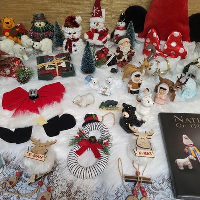 MANY VERY NICE ORNAMENTS AND OTHER CHRISTMAS DECORATIONS