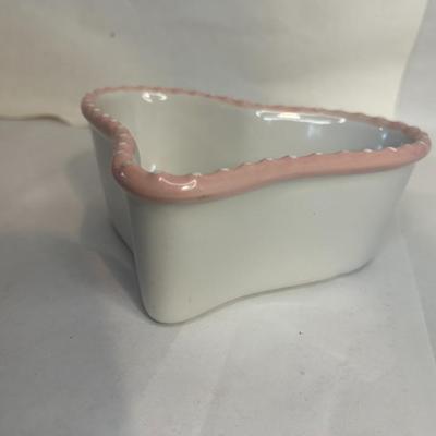 Heart Shaped Medium Ceramic White & Pink Dog Bowl
