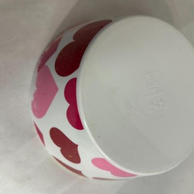 Target Branded Hearts Medium Melamine White & Pink Dog Bowl