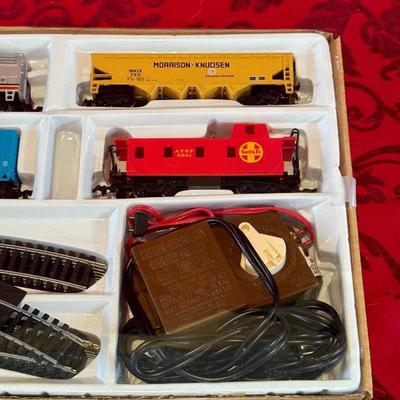 VINTAGE BACHMANN DIESEL HUSTLER HO SCALE ELECTRIC TRAIN SET