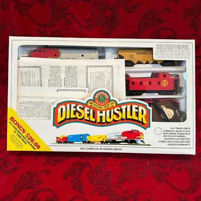 VINTAGE BACHMANN DIESEL HUSTLER HO SCALE ELECTRIC TRAIN SET